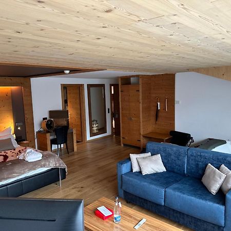 Hotel Cailler & Bains De La Gruyere Шарме Экстерьер фото