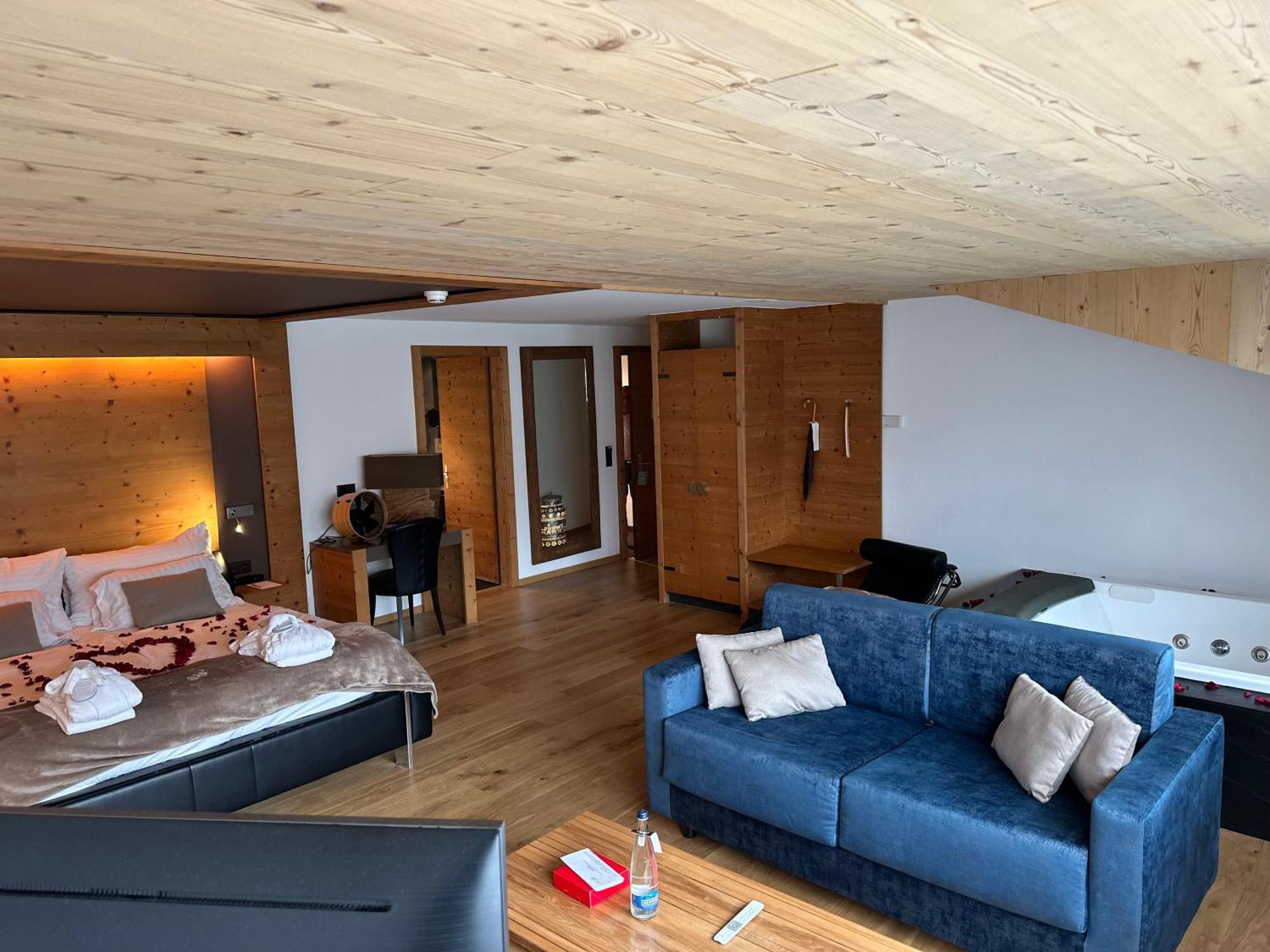 Hotel Cailler & Bains De La Gruyere Шарме Экстерьер фото