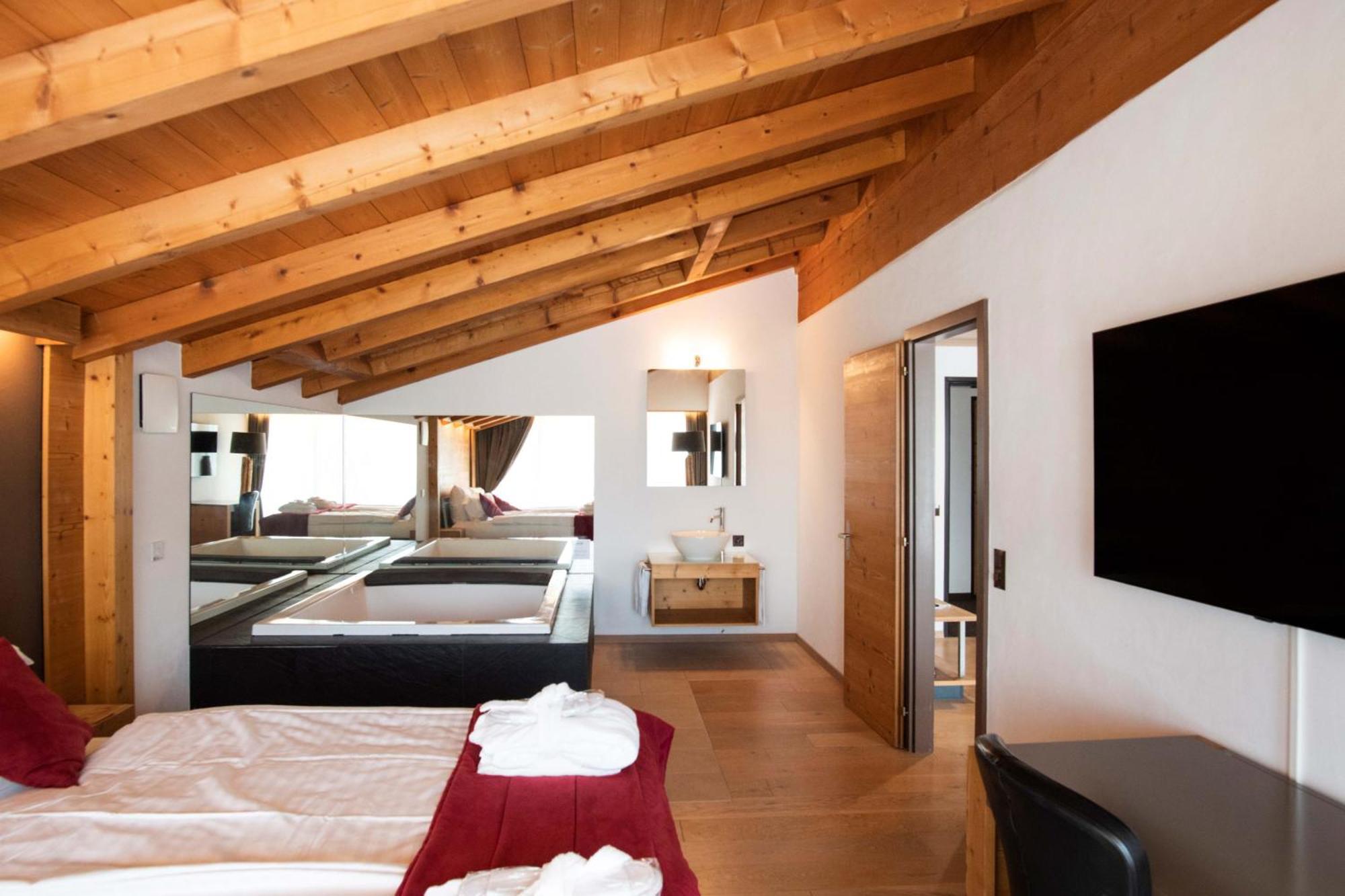 Hotel Cailler & Bains De La Gruyere Шарме Экстерьер фото