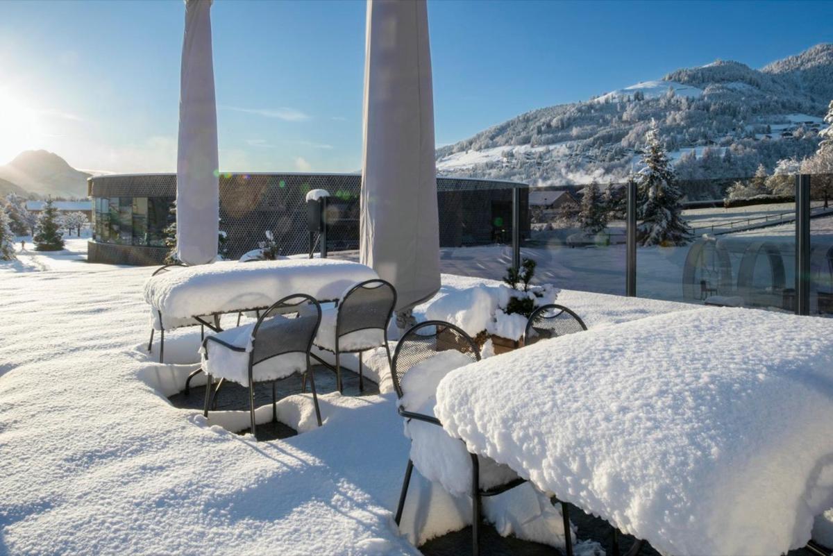 Hotel Cailler & Bains De La Gruyere Шарме Экстерьер фото